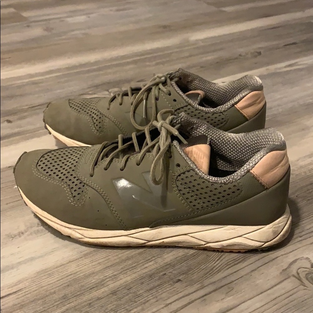 New Balance Sneaker